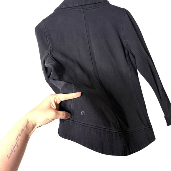 Lululemon Fleece Be True Jacket Asymmetric Up Relaxed Fit Mock Neck Black Size 6 - Picture 9 of 9